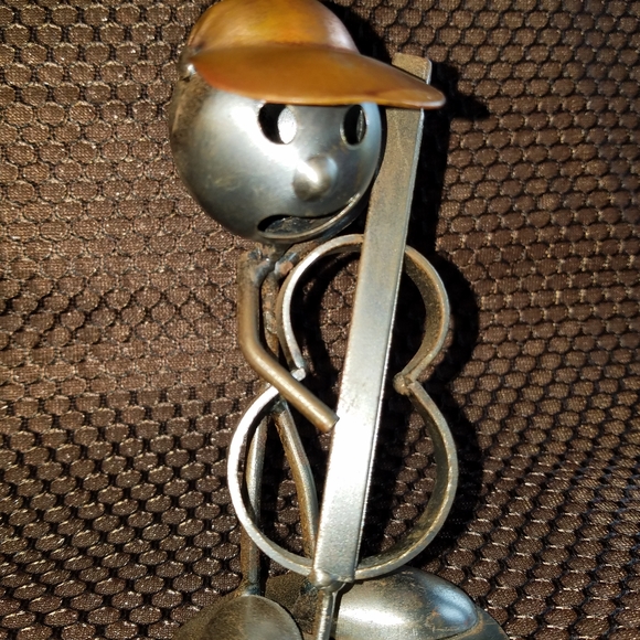 Metal and Copper rustic sculpture -bass player - Picture 2 of 5